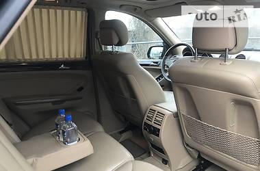 Позашляховик / Кросовер Mercedes-Benz M-Class 2008 в 