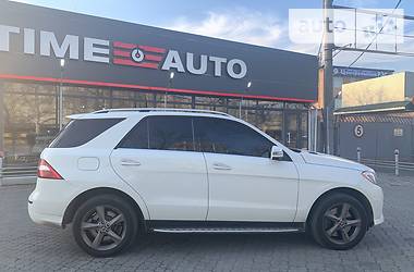 Позашляховик / Кросовер Mercedes-Benz M-Class 2013 в 