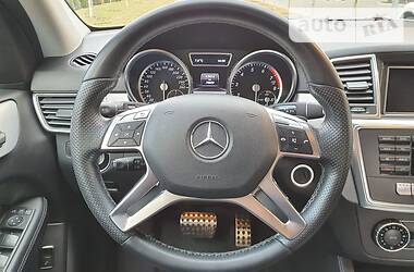Внедорожник / Кроссовер Mercedes-Benz M-Class 2012 в 