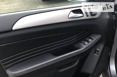 Позашляховик / Кросовер Mercedes-Benz M-Class 2012 в 