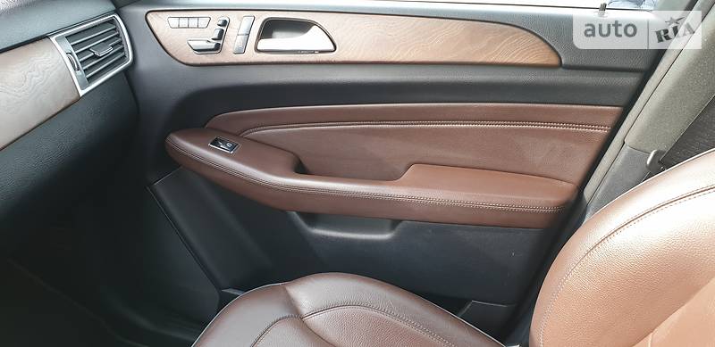 Позашляховик / Кросовер Mercedes-Benz M-Class 2013 в Херсоні фото 29 Позашляховик / Кросовер Mercedes-Benz M-Class 2013 в Херсоні