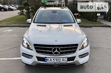 Позашляховик / Кросовер Mercedes-Benz M-Class 2012 в 