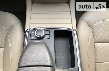 Позашляховик / Кросовер Mercedes-Benz M-Class 2012 в 