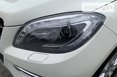 Позашляховик / Кросовер Mercedes-Benz M-Class 2012 в 