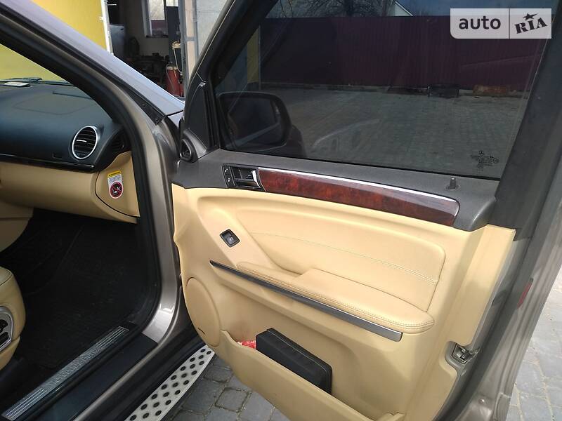 Позашляховик / Кросовер Mercedes-Benz M-Class 2009 в Коростені