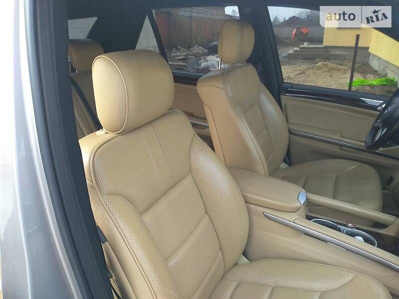 Позашляховик / Кросовер Mercedes-Benz M-Class 2009 в Коростені