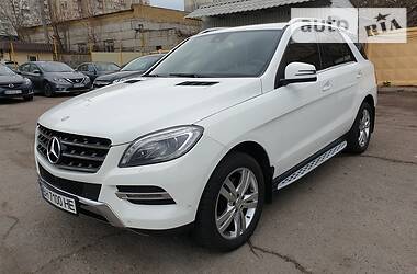 Позашляховик / Кросовер Mercedes-Benz M-Class 2014 в 