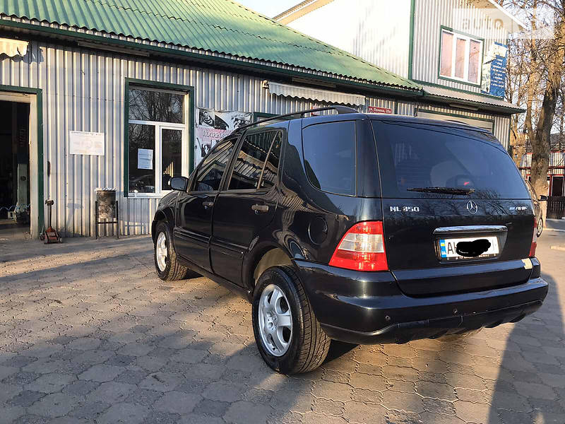 Позашляховик / Кросовер Mercedes-Benz M-Class 2003 в Маріуполі