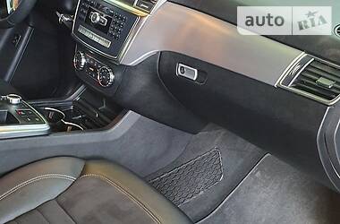 Позашляховик / Кросовер Mercedes-Benz M-Class 2013 в 