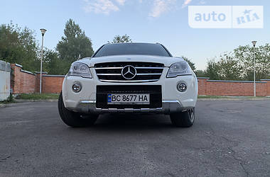 Внедорожник / Кроссовер Mercedes-Benz M-Class 2010 в 