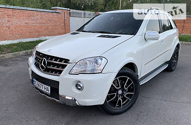Внедорожник / Кроссовер Mercedes-Benz M-Class 2010 в 