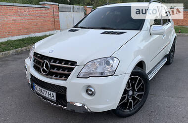 Внедорожник / Кроссовер Mercedes-Benz M-Class 2010 в 