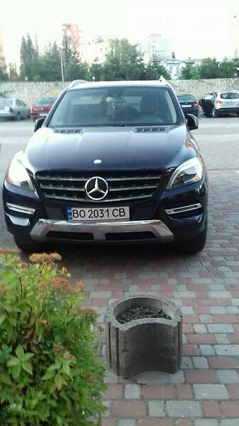 Седан Mercedes-Benz M-Class 2012 в Тернополе