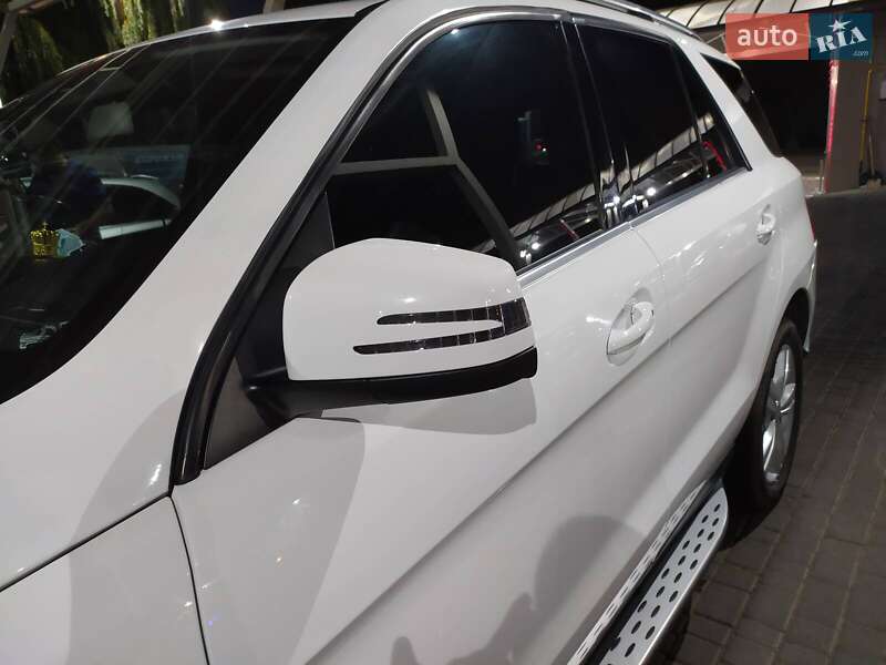 Внедорожник / Кроссовер Mercedes-Benz M-Class 2014 в Херсоне