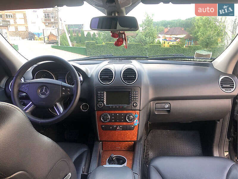 Внедорожник / Кроссовер Mercedes-Benz M-Class 2007 в Черновцах