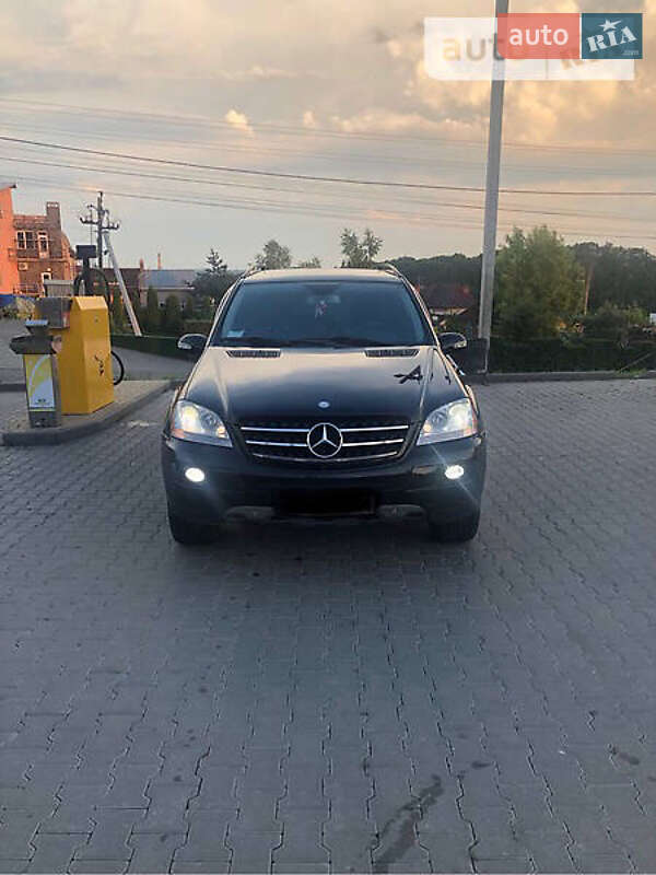 Внедорожник / Кроссовер Mercedes-Benz M-Class 2007 в Черновцах