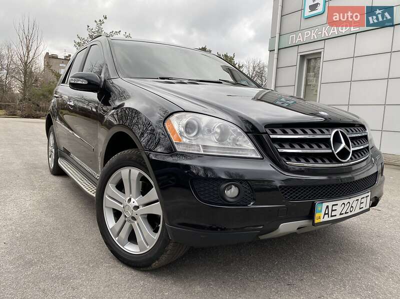 Внедорожник / Кроссовер Mercedes-Benz M-Class 2008 в Никополе