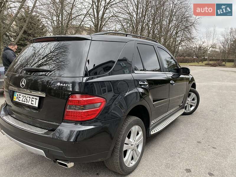 Внедорожник / Кроссовер Mercedes-Benz M-Class 2008 в Никополе
