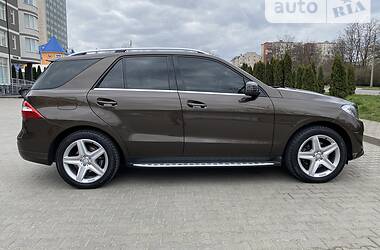 Позашляховик / Кросовер Mercedes-Benz M-Class 2013 в Чернівцях