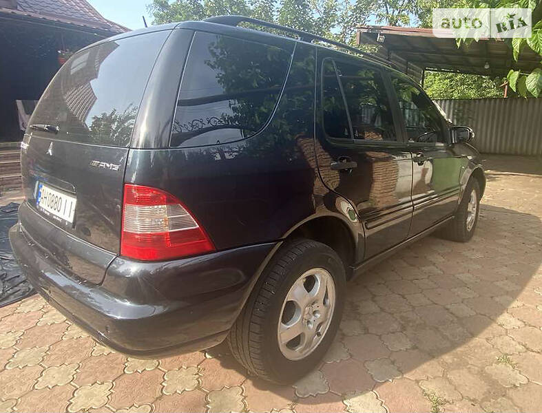 Позашляховик / Кросовер Mercedes-Benz M-Class 2003 в Маріуполі