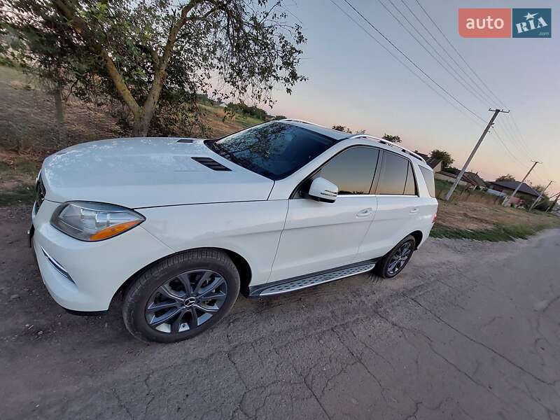 Внедорожник / Кроссовер Mercedes-Benz M-Class 2014 в Херсоне