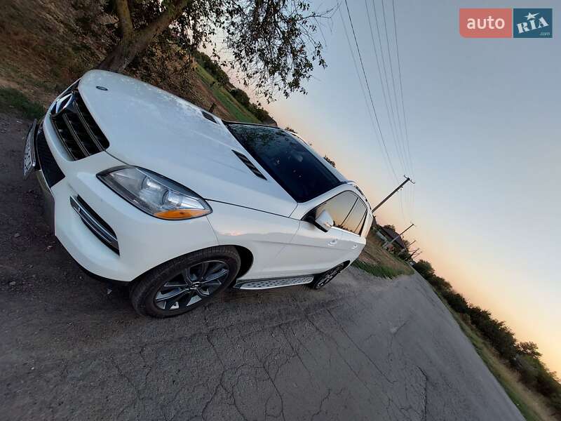 Внедорожник / Кроссовер Mercedes-Benz M-Class 2014 в Херсоне