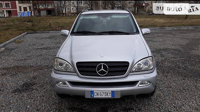 Внедорожник / Кроссовер Mercedes-Benz M-Class 2001 в Долине