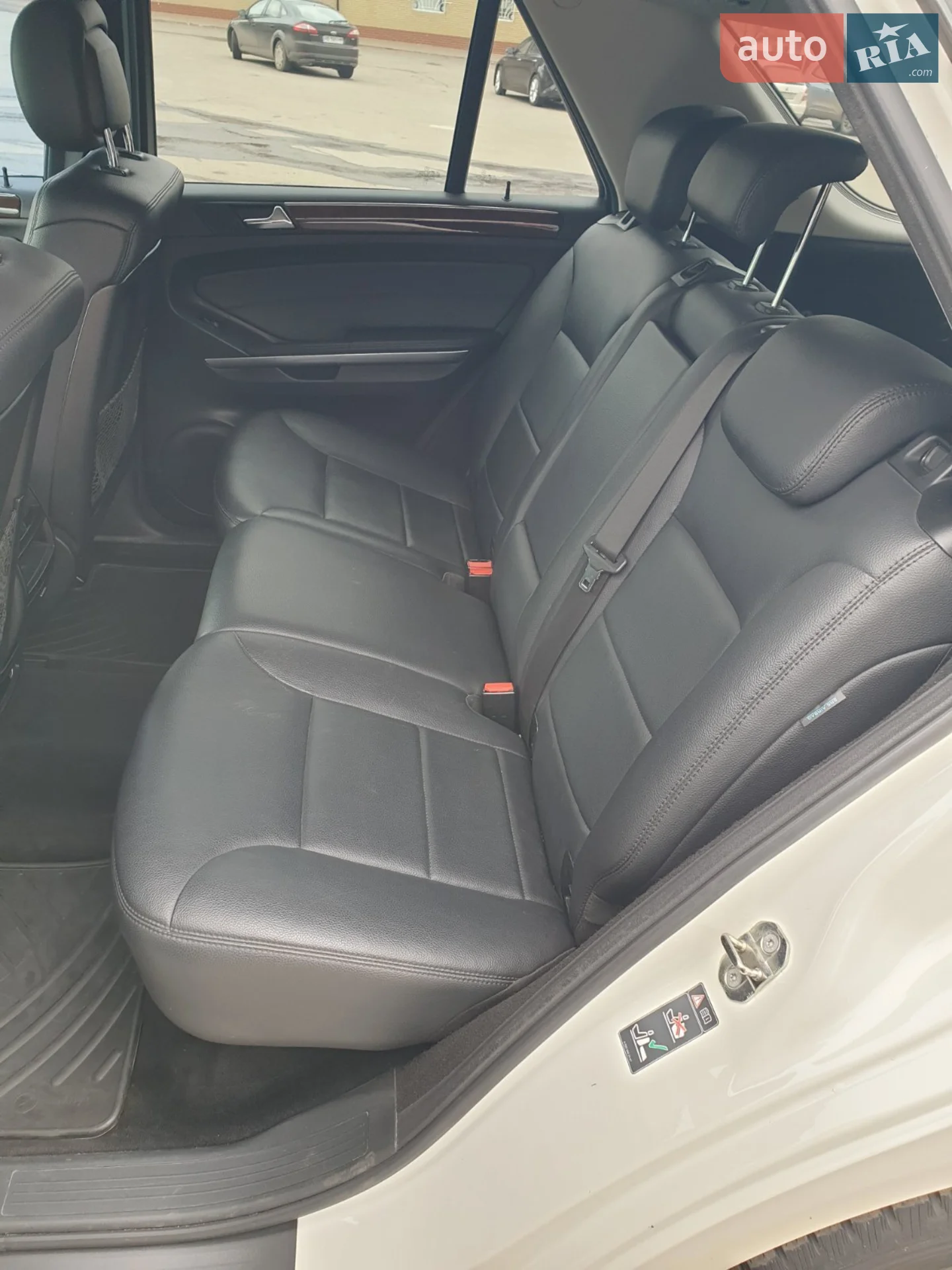 2010 Mercedes-Benz M-klasse - мініатюра 29