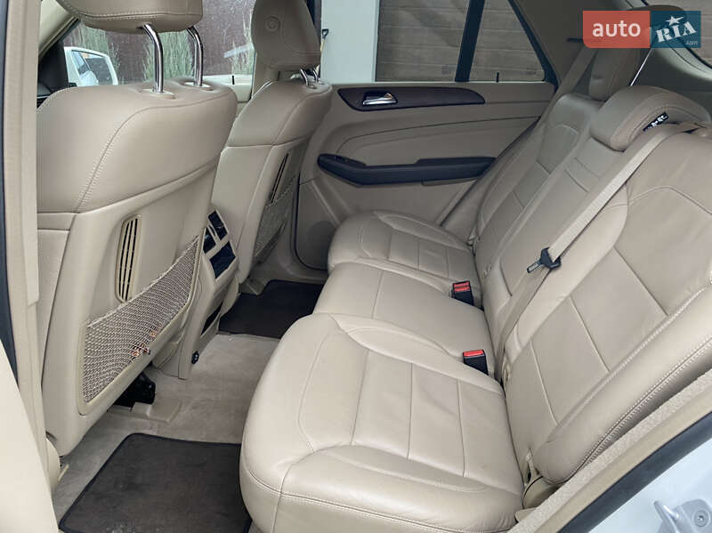 Внедорожник / Кроссовер Mercedes-Benz M-Class 2014 в Борисполе