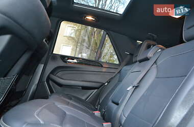 Внедорожник / Кроссовер Mercedes-Benz M-Class 2015 в 
