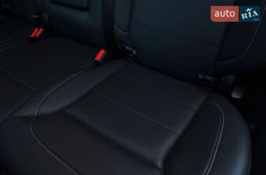 Внедорожник / Кроссовер Mercedes-Benz M-Class 2015 в 