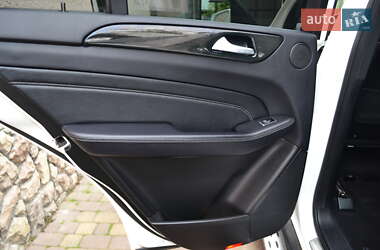 Внедорожник / Кроссовер Mercedes-Benz M-Class 2015 в 