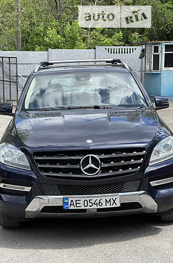 Позашляховик / Кросовер Mercedes-Benz M-Class 2012 в Дніпрі