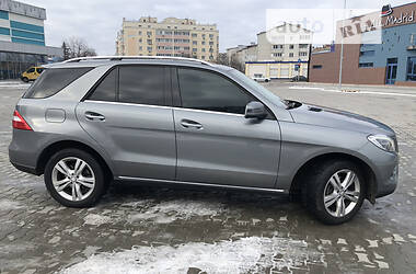 Внедорожник / Кроссовер Mercedes-Benz M-Class 2013 в Киеве