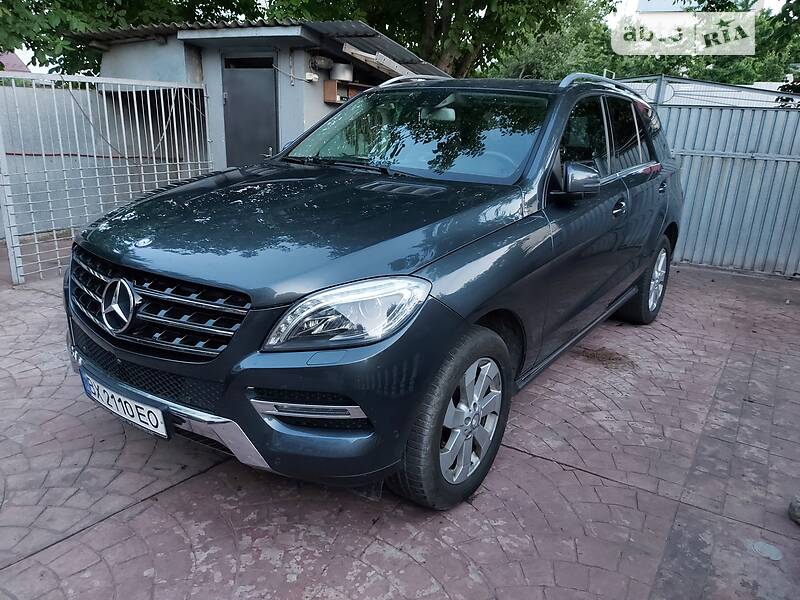Позашляховик / Кросовер Mercedes-Benz M-Class 2014 в Кам'янець-Подільському фото 6 Позашляховик / Кросовер Mercedes-Benz M-Class 2014 в Кам'янець-Подільському