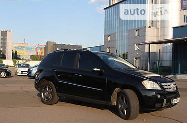 Внедорожник / Кроссовер Mercedes-Benz M-Class 2006 в Киеве