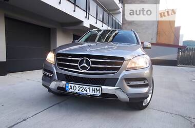 Внедорожник / Кроссовер Mercedes-Benz M-Class 2011 в Иршаве