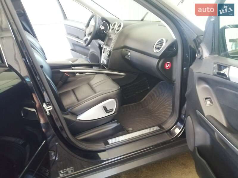 Позашляховик / Кросовер Mercedes-Benz M-Class 2009 в Вижниці