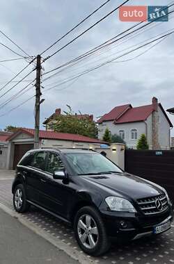 Внедорожник / Кроссовер Mercedes-Benz M-Class 2010 в 