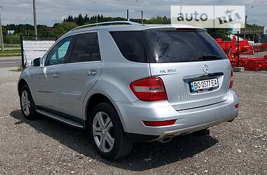 Внедорожник / Кроссовер Mercedes-Benz M-Class 2010 в Тернополе