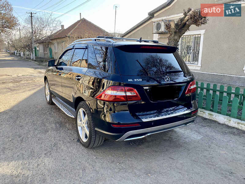 Внедорожник / Кроссовер Mercedes-Benz M-Class 2013 в Белгороде-Днестровском