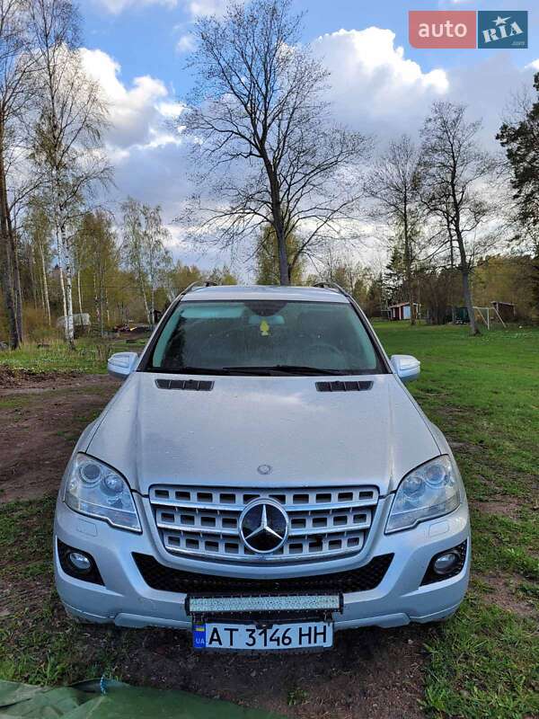 Внедорожник / Кроссовер Mercedes-Benz M-Class 2008 в Ивано-Франковске