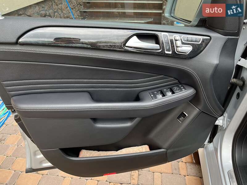 Внедорожник / Кроссовер Mercedes-Benz M-Class 2012 в Киеве
