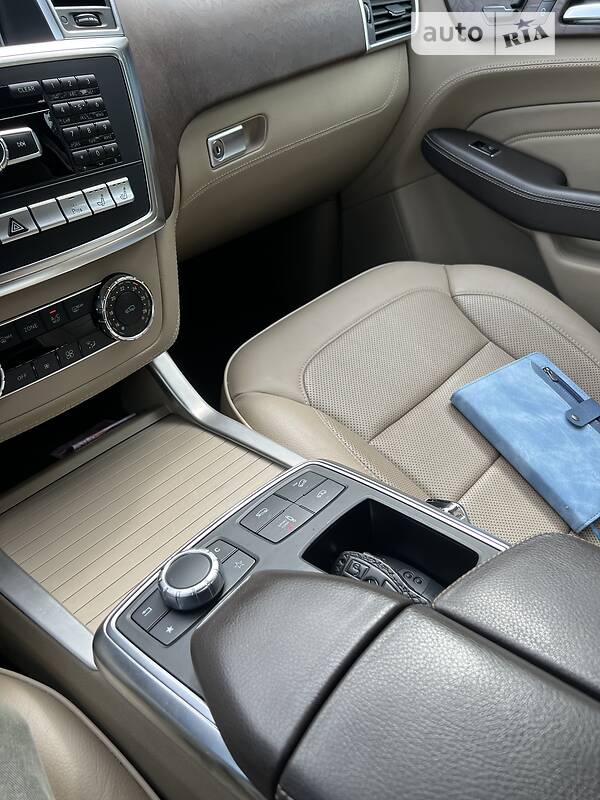 Внедорожник / Кроссовер Mercedes-Benz M-Class 2013 в Днепре фото 2 Внедорожник / Кроссовер Mercedes-Benz M-Class 2013 в Днепре