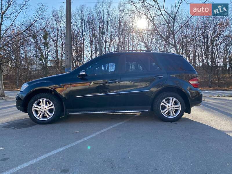 Позашляховик / Кросовер Mercedes-Benz M-Class 2006 в Харкові