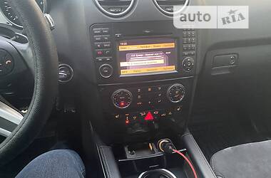 Внедорожник / Кроссовер Mercedes-Benz M-Class 2010 в 