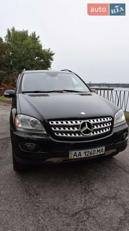 Внедорожник / Кроссовер Mercedes-Benz M-Class 2008 в Киеве