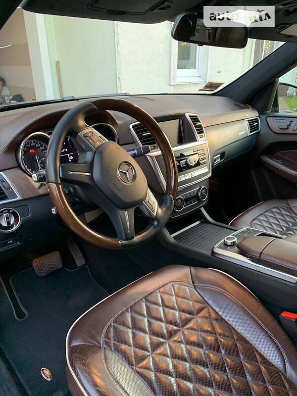 Внедорожник / Кроссовер Mercedes-Benz M-Class 2012 в Киеве