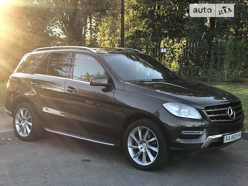 Внедорожник / Кроссовер Mercedes-Benz M-Class 2012 в Киеве