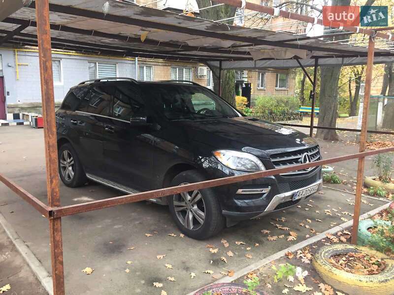 Внедорожник / Кроссовер Mercedes-Benz M-Class 2013 в Киеве